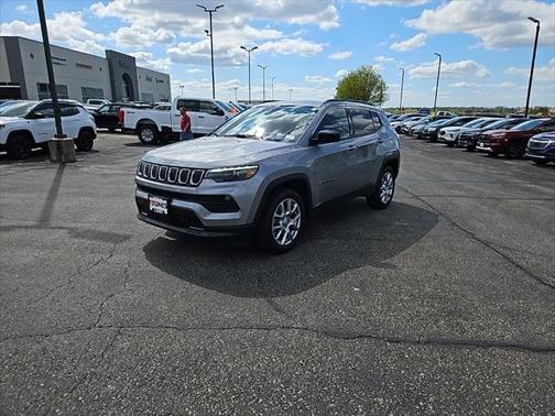 2023 Jeep Compass Latitude Lux