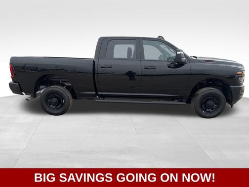 2026 RAM 2500 Tradesman Crew Cab 4x4 6'4' Box
