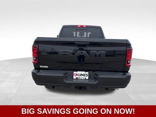 2026 RAM 2500 Tradesman Crew Cab 4x4 6'4' Box
