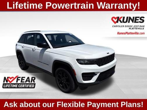 Bright White Clearcoat 2024 Jeep Grand Cherokee Altitude
