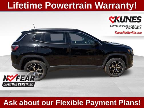 Diamond Black Crystal Pearlcoat 2026 Jeep Compass Limited