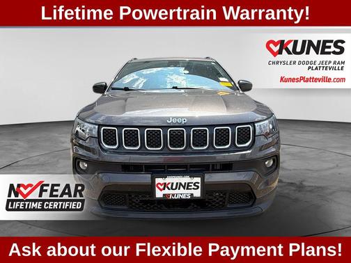 Granite Crystal Metallic Clearcoat 2023 Jeep Compass Latitude