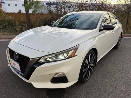 2020 Nissan Altima SR FWD