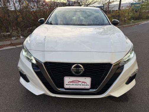 2020 Nissan Altima SR FWD