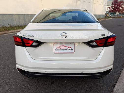 2020 Nissan Altima SR FWD