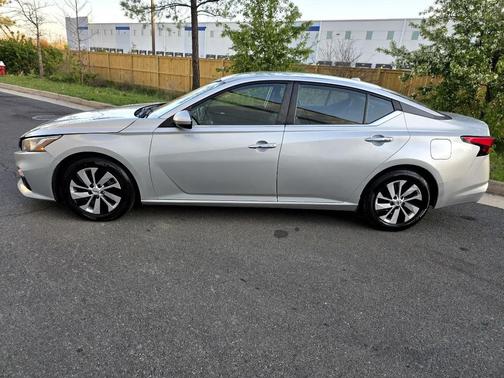 2020 Nissan Altima S FWD