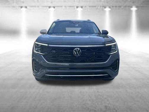 Pure Gray 2026 Volkswagen Atlas 2.0T SEL Premium R-Line