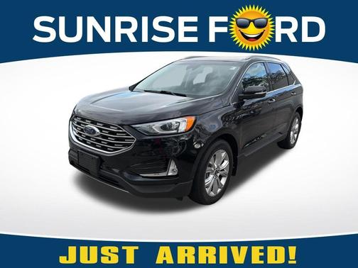 2020 Ford Edge Titanium