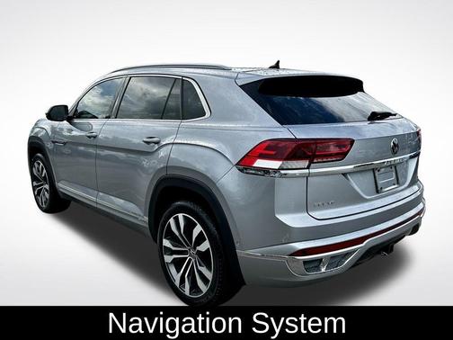 2022 Volkswagen Atlas Cross Sport 3.6L V6 SEL Premium R-Line