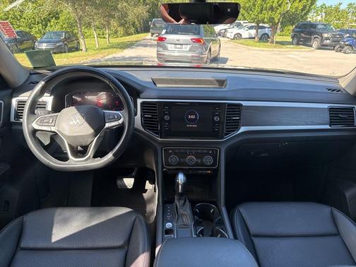 2022 Volkswagen Atlas 3.6L SE w/Technology