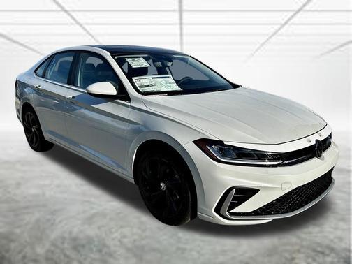Opal White Pearl 2026 Volkswagen Jetta 1.5T SE