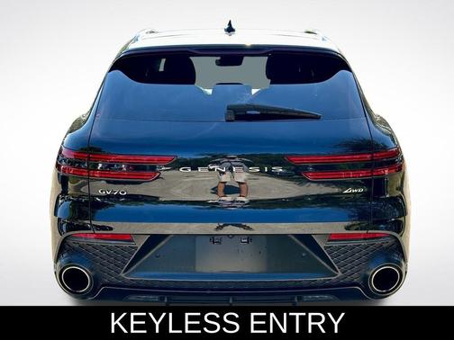 2023 Genesis GV70 2.5T