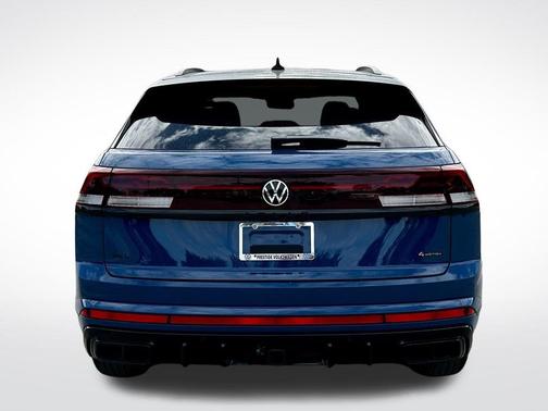 2025 Volkswagen Atlas Cross Sport 2.0T SEL R-Line Black