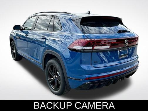 2025 Volkswagen Atlas Cross Sport 2.0T SEL R-Line Black