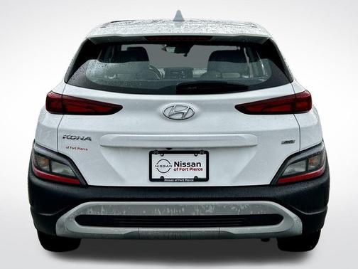 2023 Hyundai KONA SE