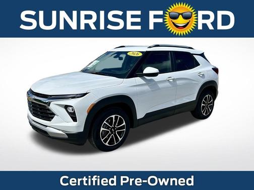 Summit White 2026 Chevrolet Trailblazer LT