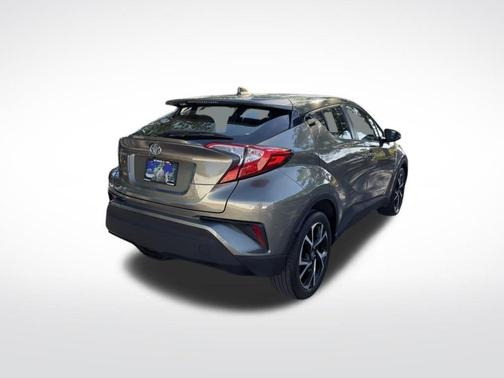 Bronze 2021 Toyota C-HR XLE
