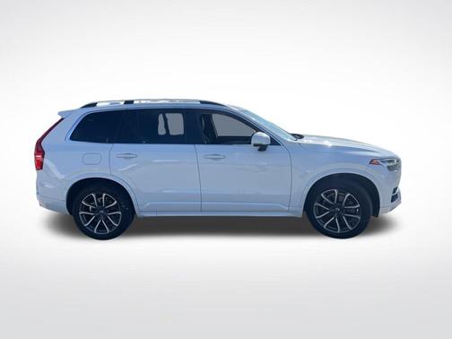 2019 Volvo XC90 T5 Momentum