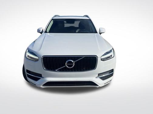 2019 Volvo XC90 T5 Momentum