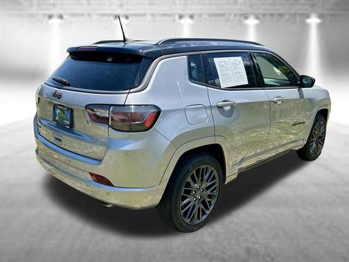 Billet Silver Metallic Clearcoat 2022 Jeep Compass Limited