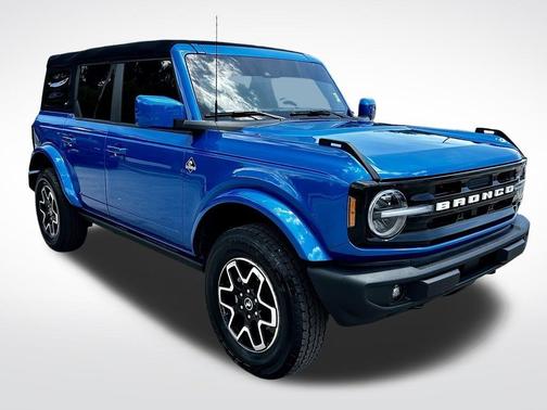 2024 Ford Bronco Outer Banks