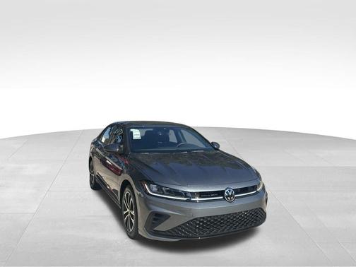 Platinum Gray Metallic 2026 Volkswagen Jetta 1.5T Sport
