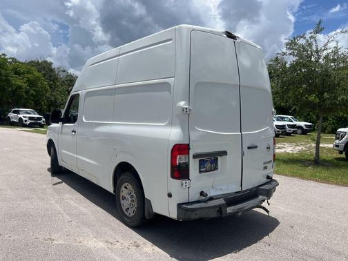 2017 Nissan NV Cargo NV2500 HD SV V6/SV V8