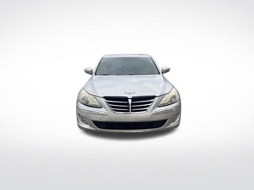 Platinum Metallic 2013 Hyundai Genesis 3.8
