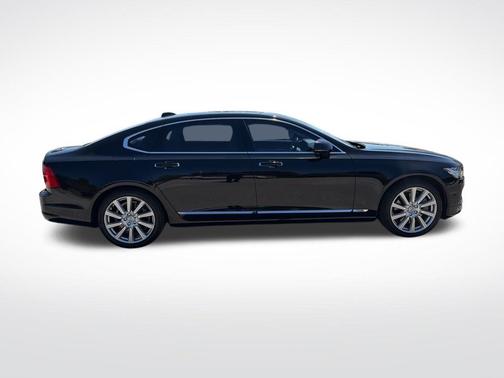 Black 2018 Volvo S90 T6 Inscription