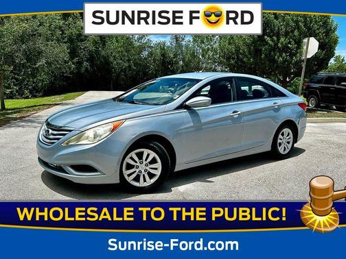 2011 Hyundai SONATA GLS