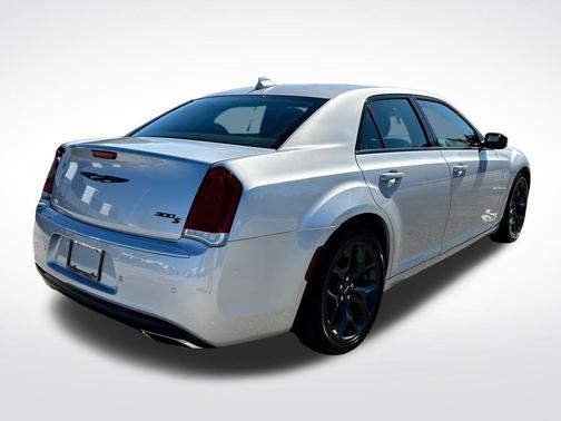 2021 Chrysler 300 S