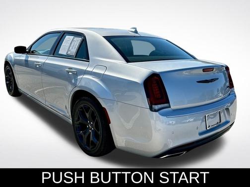 2021 Chrysler 300 S