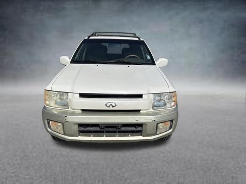 Dover White / Silver Sage 2001 INFINITI QX4