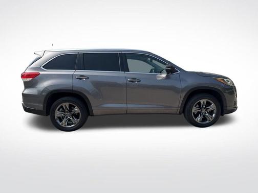 Predawn Gray Mica 2018 Toyota Highlander Limited Platinum
