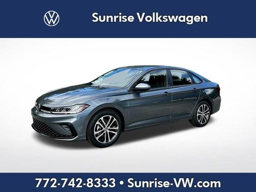 Platinum Gray Metallic 2026 Volkswagen Jetta 1.5T Sport