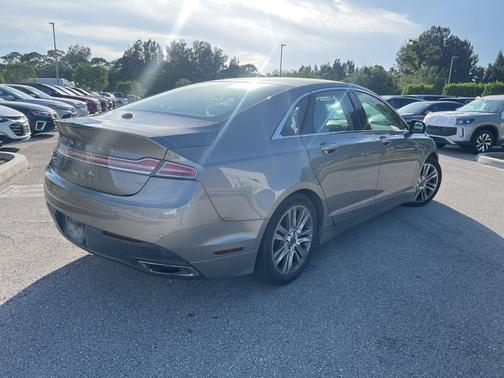 2016 Lincoln MKZ Base