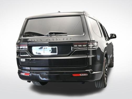 2024 Jeep Grand Wagoneer Series III