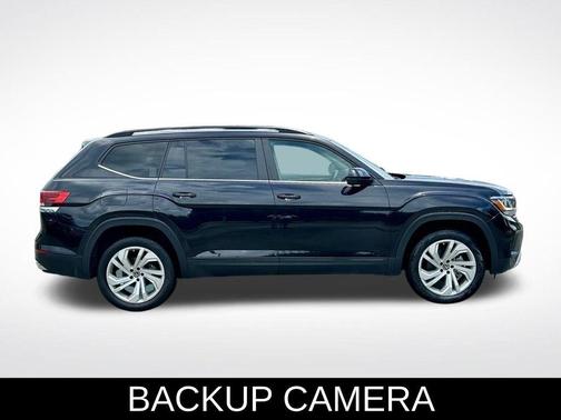 Deep Black Pearl Effect 2023 Volkswagen Atlas 3.6L SE w/Technology