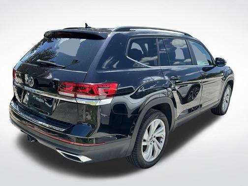 Deep Black Pearl Effect 2023 Volkswagen Atlas 3.6L SE w/Technology