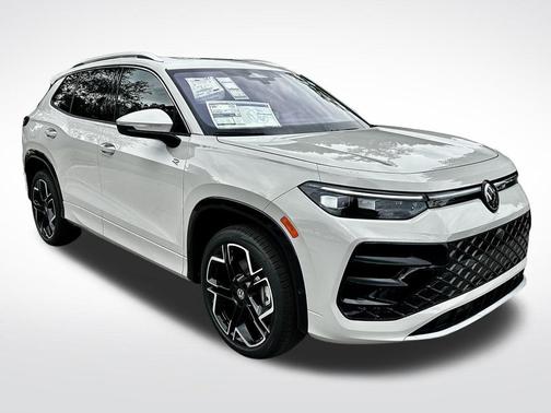 2026 Volkswagen Tiguan 2.0T SEL R-Line