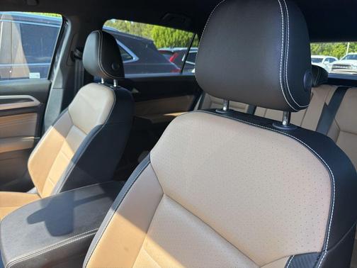 2023 Volkswagen Atlas Cross Sport 3.6L V6 SE w/Technology