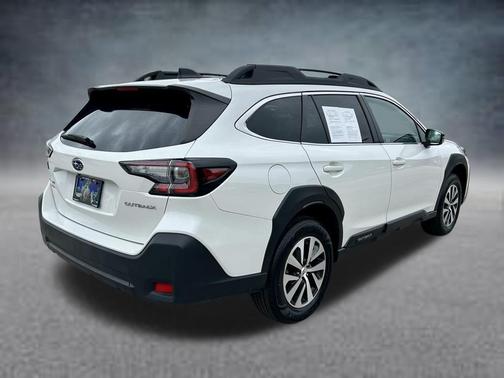 Crystal White Pearl 2025 Subaru Outback Premium