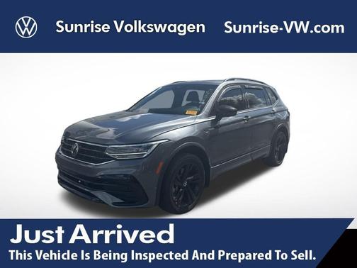 2024 Volkswagen Tiguan 2.0T SE R-Line Black