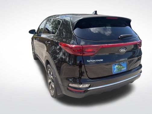 Black Cherry Pearl 2021 Kia Sportage LX