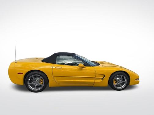 2002 Chevrolet Corvette Base