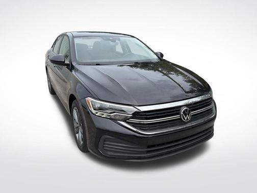 Deep Black Pearl Effect 2023 Volkswagen Jetta 1.5T SE
