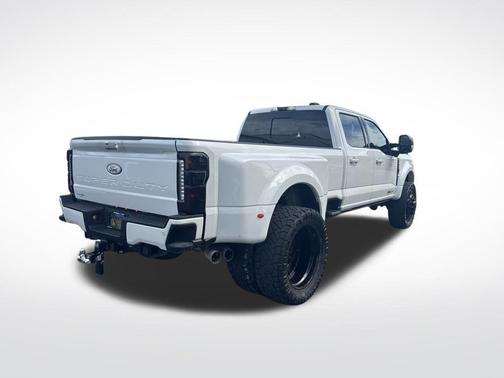 2024 Ford F-450 Lariat