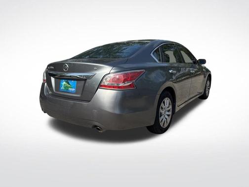 Gun Metallic 2015 Nissan Altima 2.5 S
