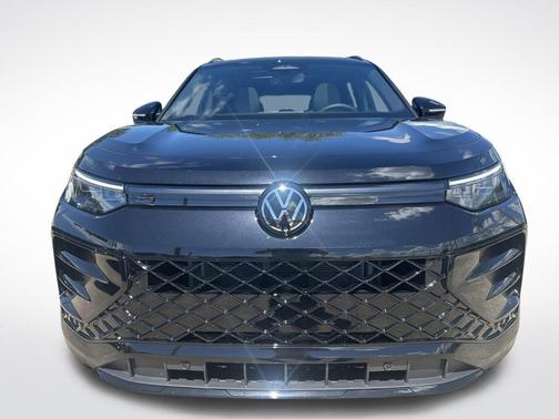 2025 Volkswagen Tiguan 2.0T SE R-Line Black