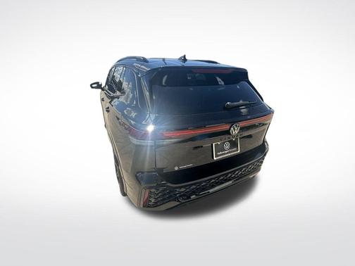 2025 Volkswagen Tiguan 2.0T SE R-Line Black